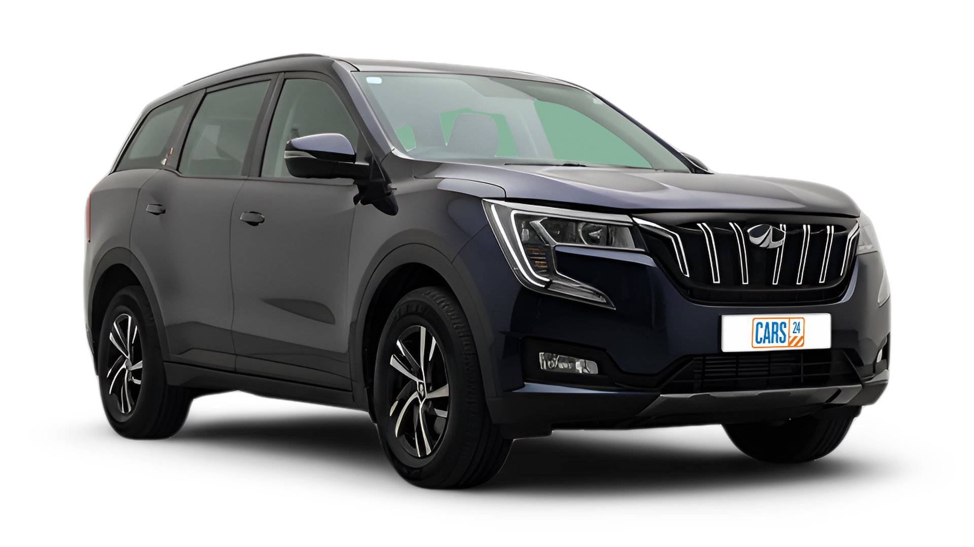 Mahindra XUV700-img